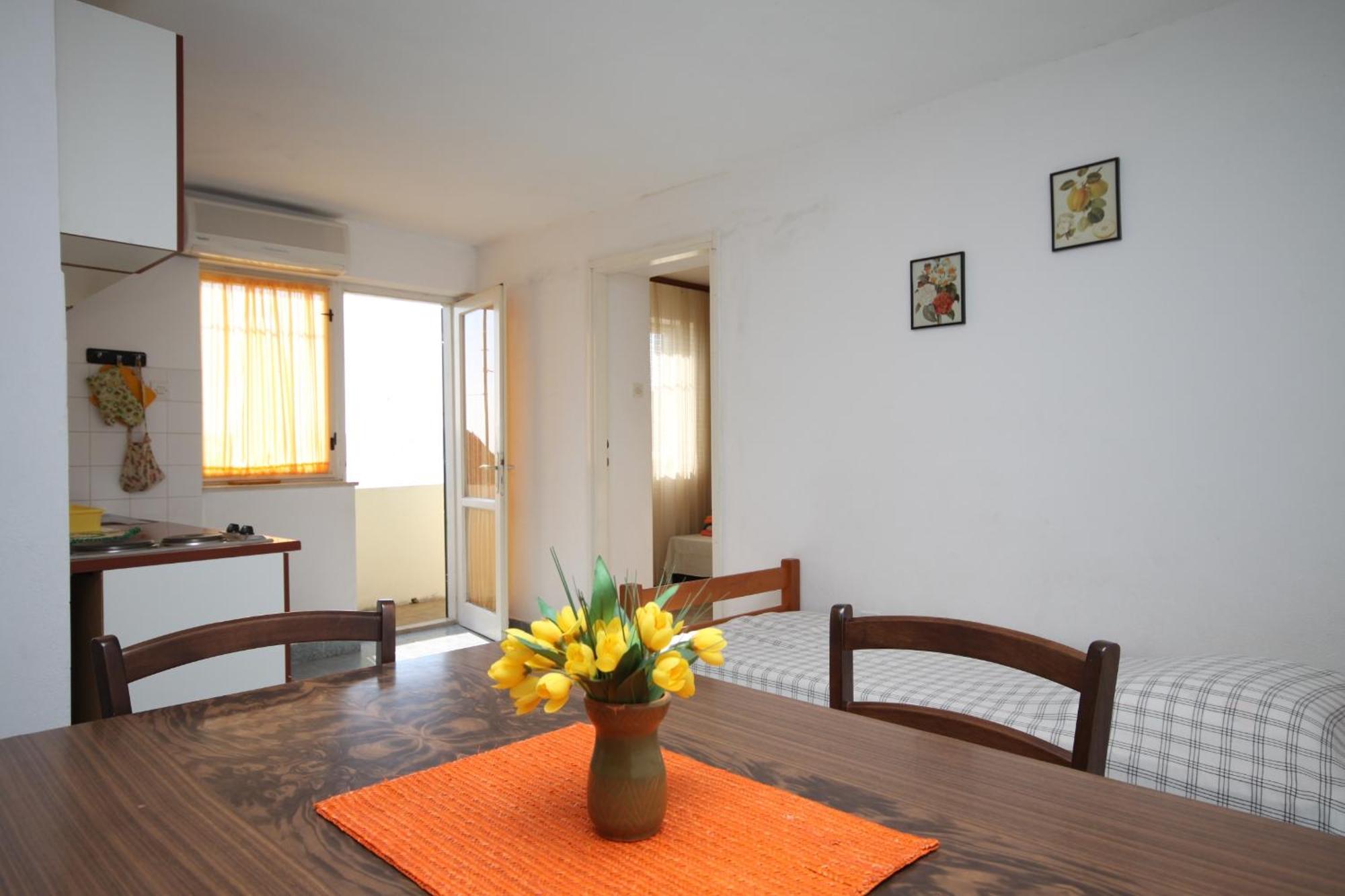 Apartments By The Sea Marusici, Omis - 8632 Mimice Habitación foto